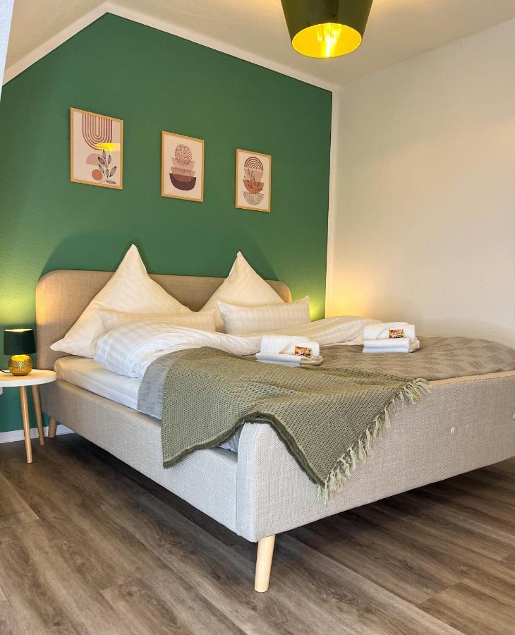 Home Inn Apartments - 202 Мінден Екстер'єр фото